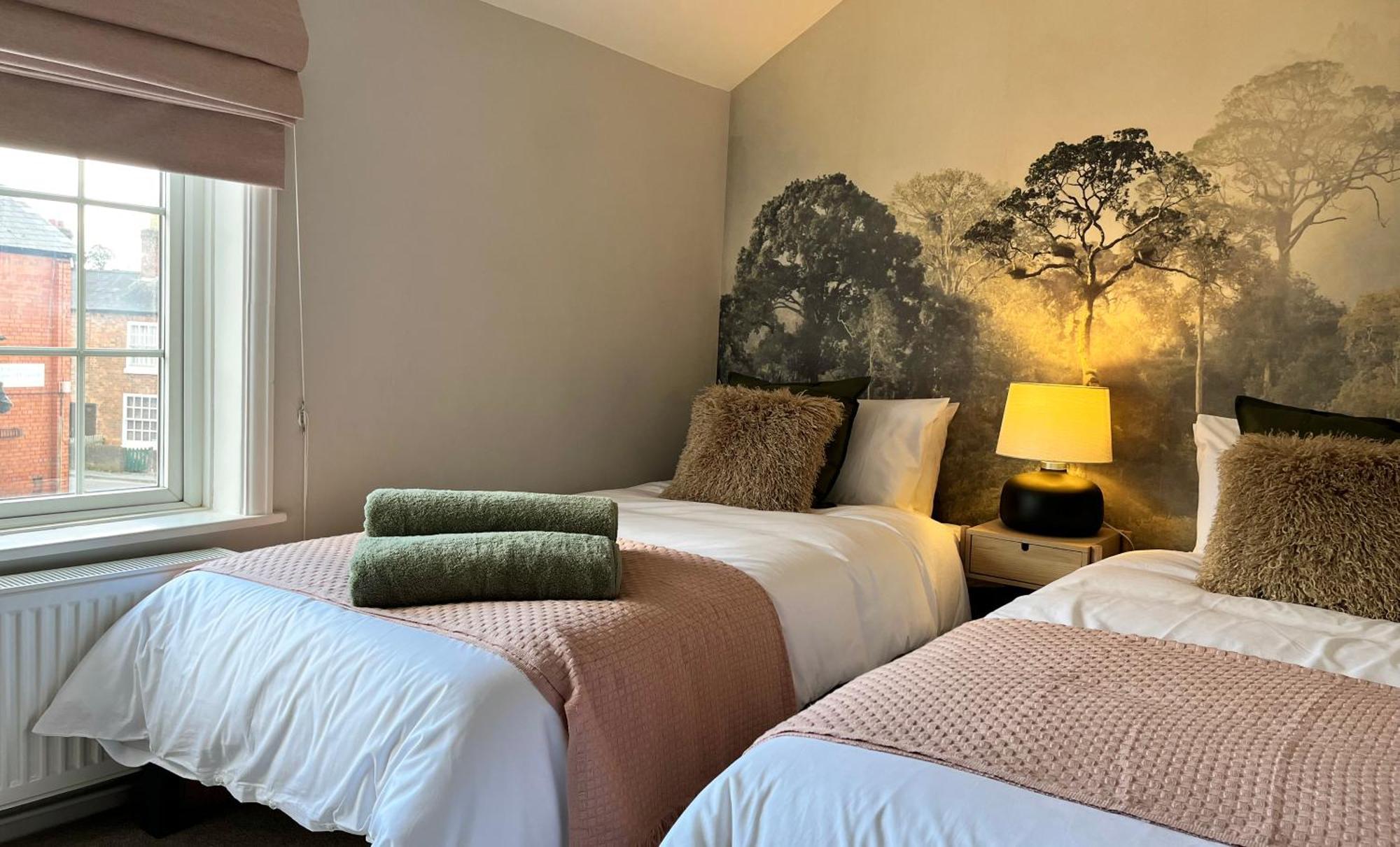 Boutique Style Cosy Cottage เอลส์เมียร์ ภายนอก รูปภาพ