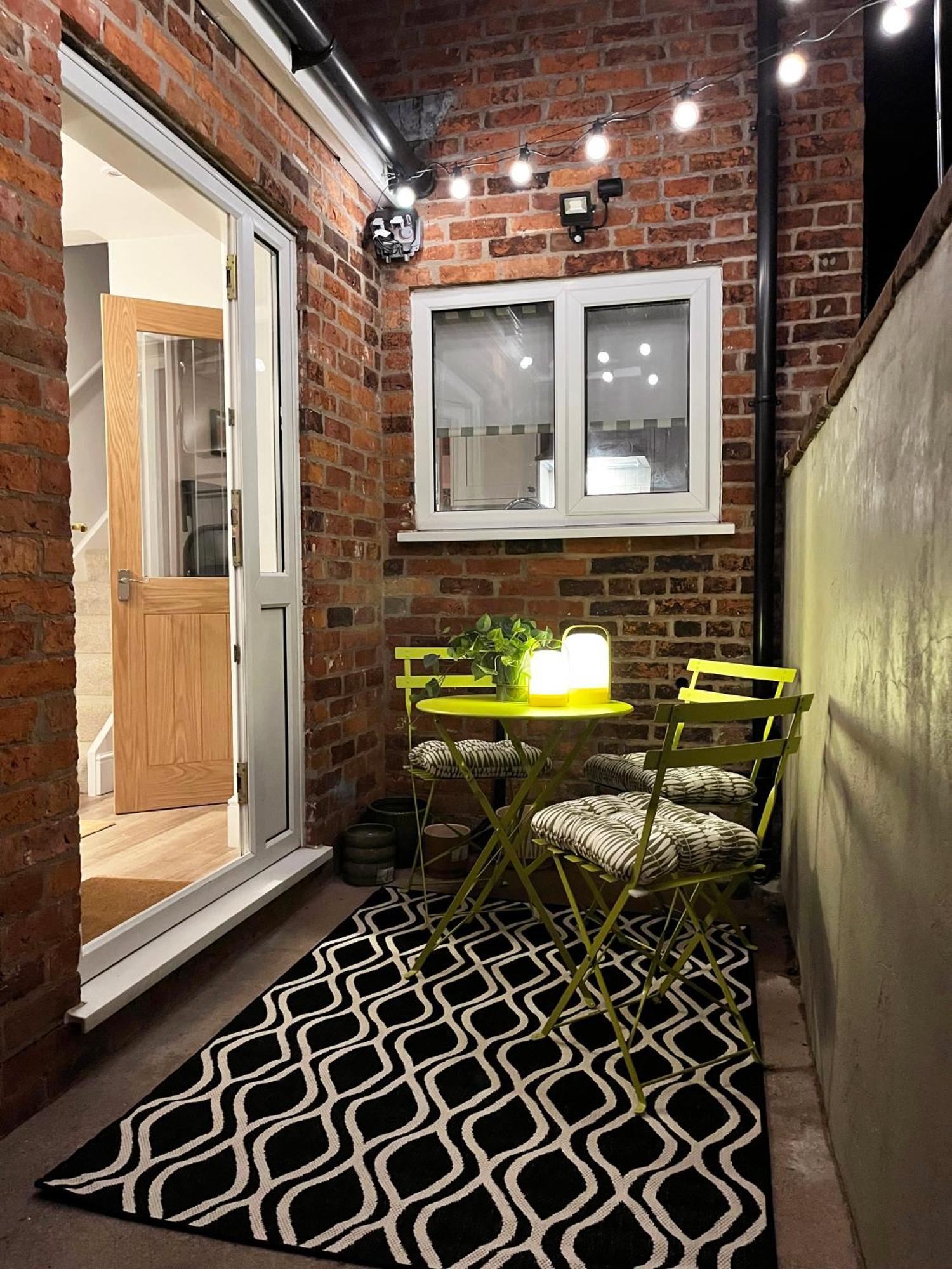 Boutique Style Cosy Cottage เอลส์เมียร์ ภายนอก รูปภาพ